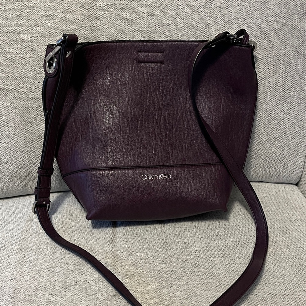 Calvin Klein Women's Dark Purple Shoulder Bag